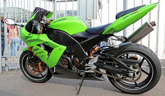 Kawasaki Ninja - a great beginner sportsbike for women