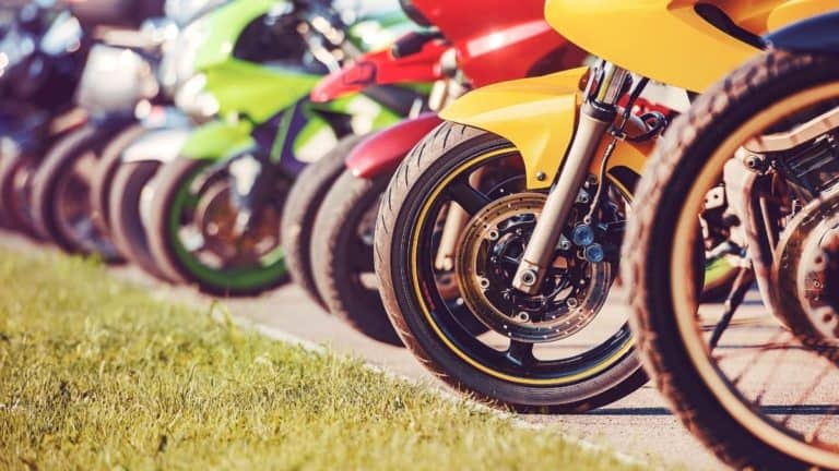 Dunlop vs Michelin Motorcycle Tires—Battle of “Big Daddies”