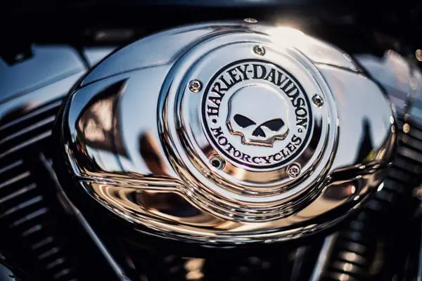 Harley Davidson Logo On Chrome